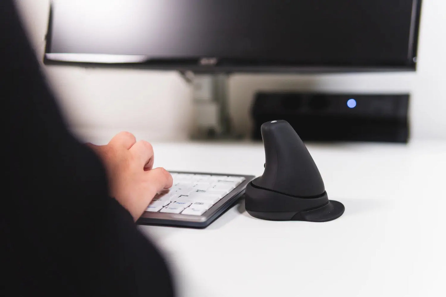 Rockstick 2 draadloze rechtshandige ergonomische muis - Verticale muis draadloos - Zonder kabel Newtral