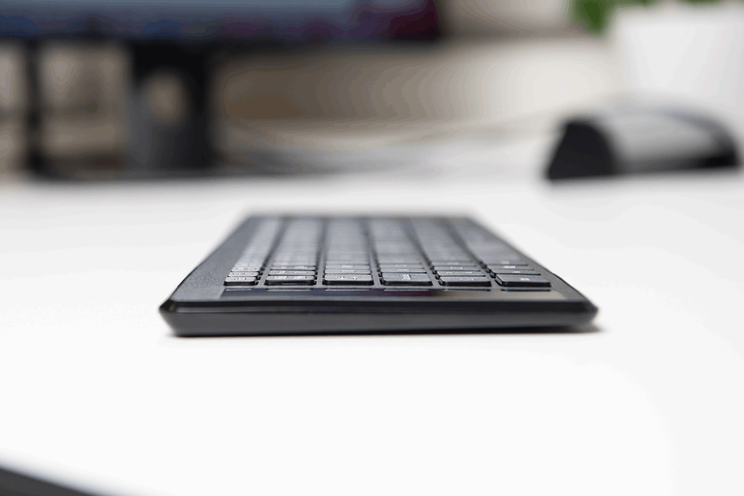 Mousetrapper Type – Ergonomisch toetsenbord met zonnecellen